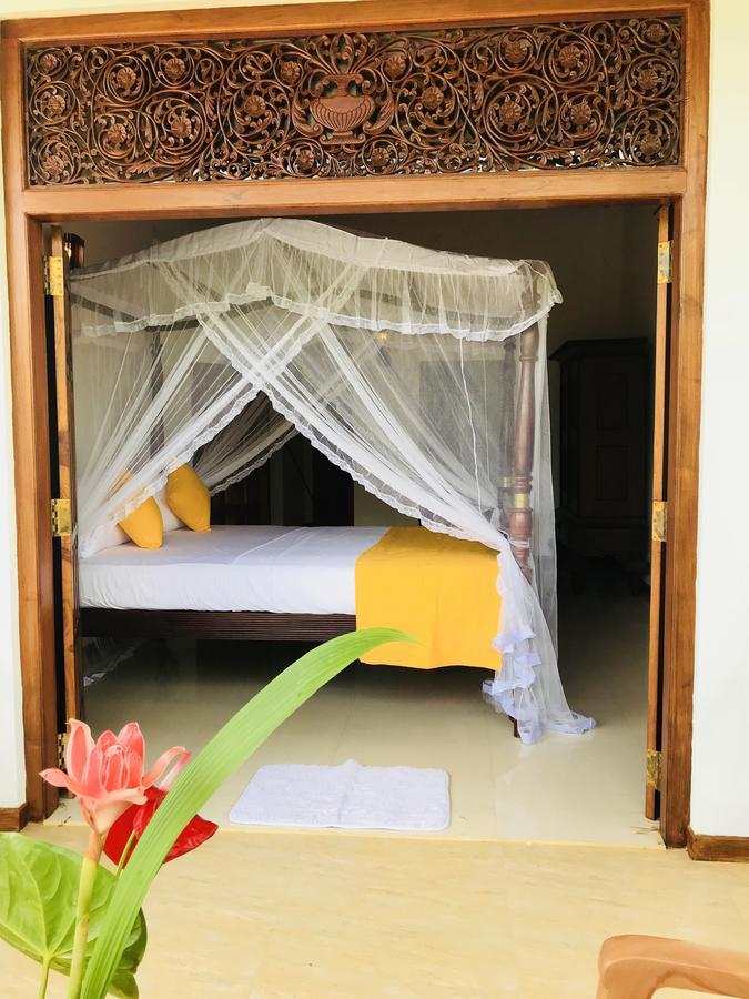 Neli Guests House Hotell Unawatuna Eksteriør bilde