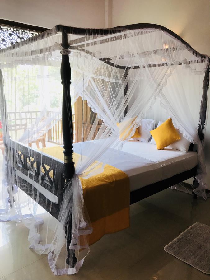 Neli Guests House Hotell Unawatuna Eksteriør bilde