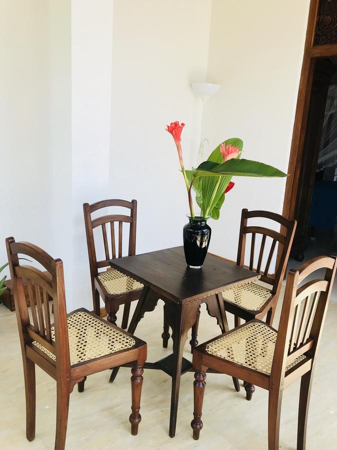 Neli Guests House Hotell Unawatuna Eksteriør bilde