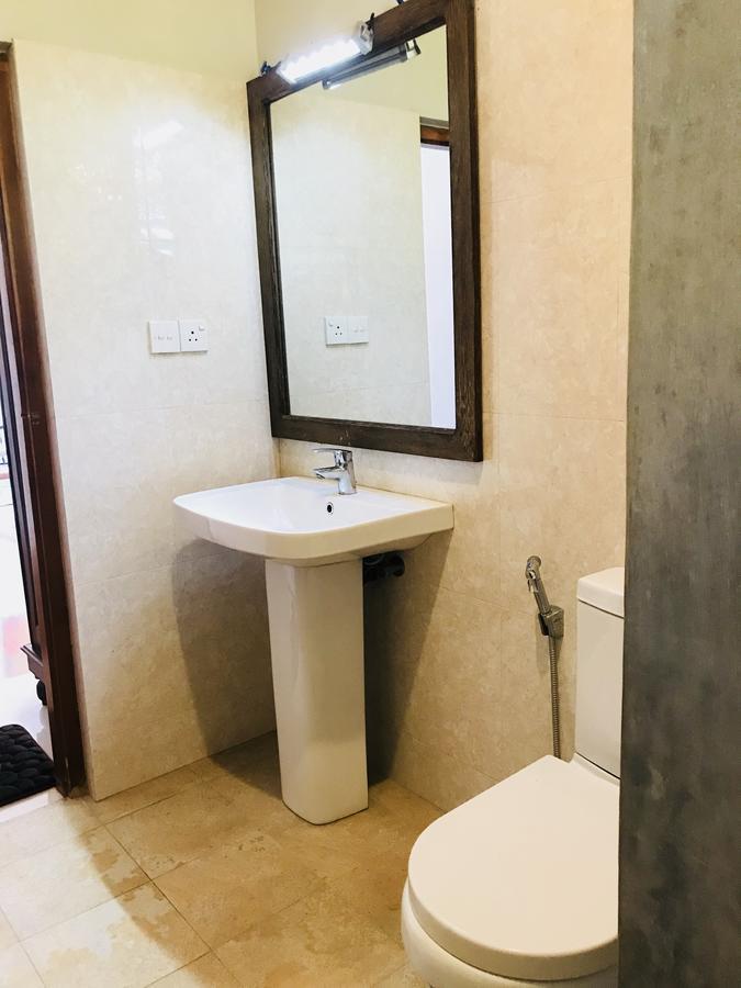 Neli Guests House Hotell Unawatuna Eksteriør bilde