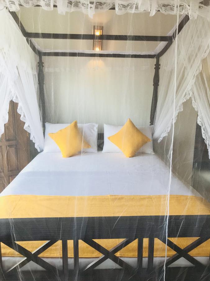 Neli Guests House Hotell Unawatuna Eksteriør bilde